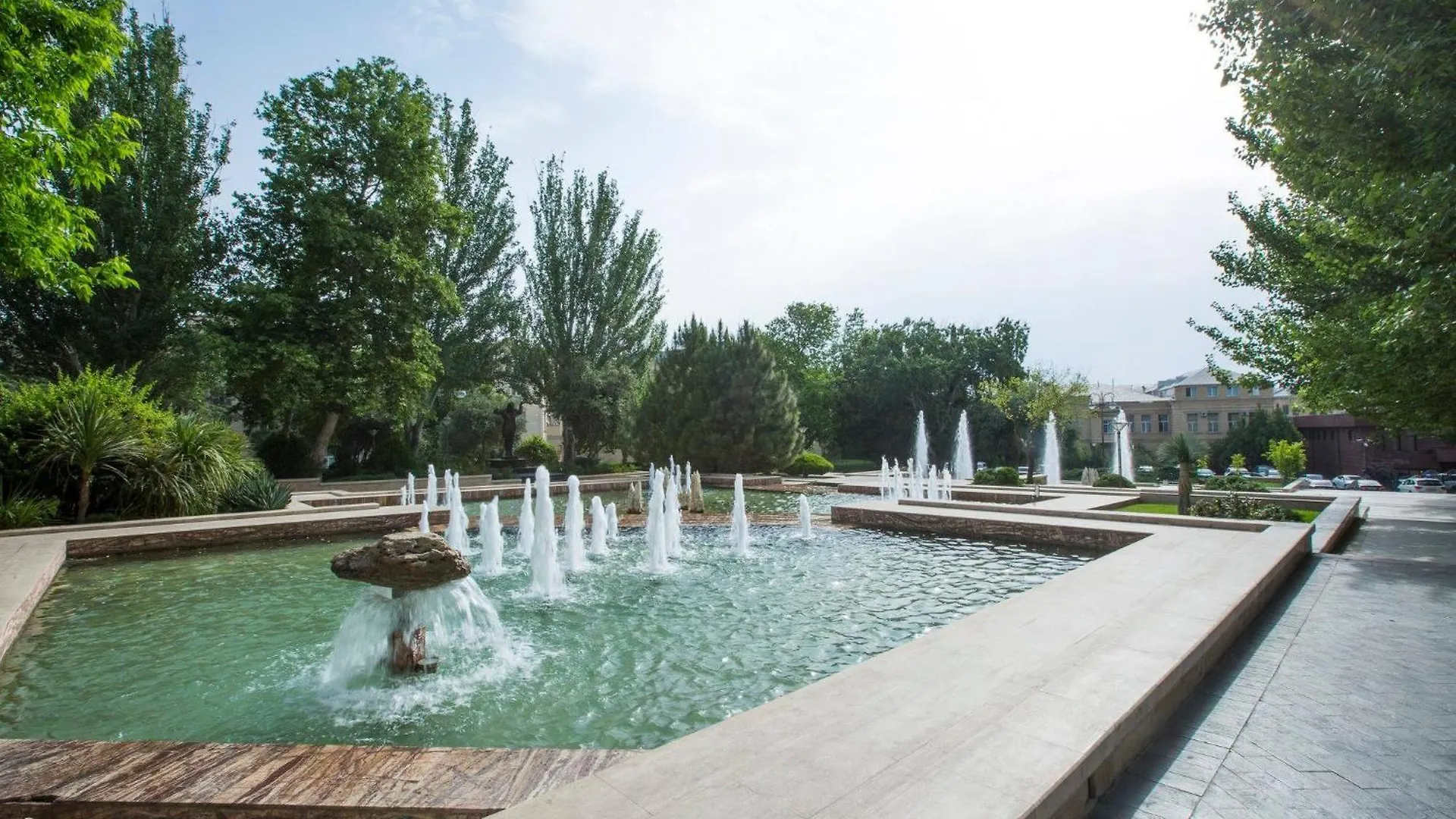 Lägenhet Vip-Апартаменты В Старом Городе Baku