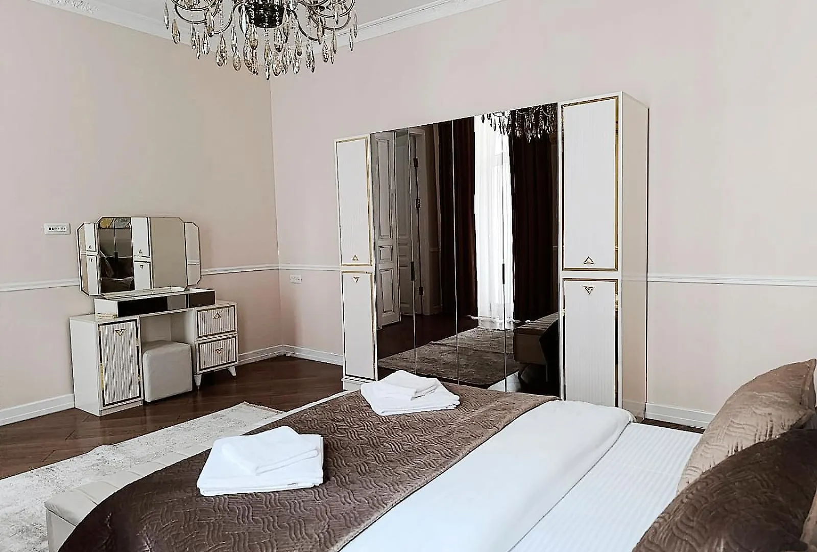 Vip-Апартаменты В Старом Городе Baku